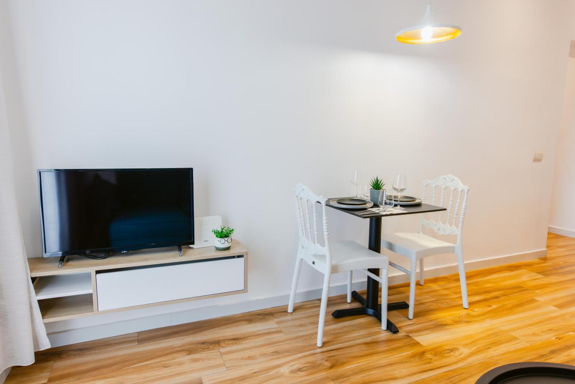 Durres Str Modern Apartments - The Nest ติรานา ภายนอก รูปภาพ